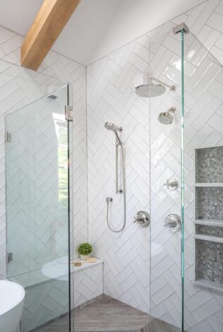 Bathrooms Image 105