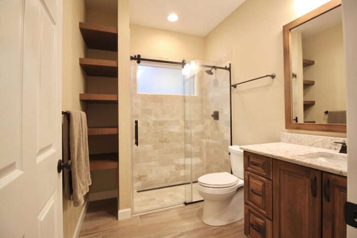 Bathrooms Image 111