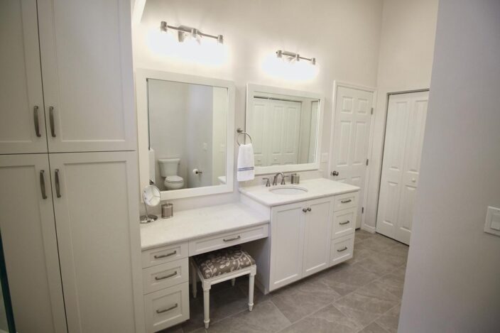 Bathrooms Image 109