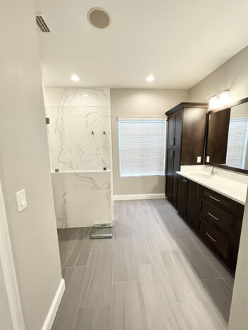Bathrooms Image 53