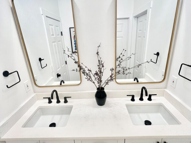 Bathrooms Image 20