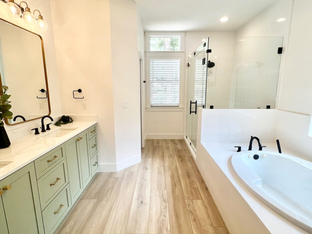 Bathrooms Image 13